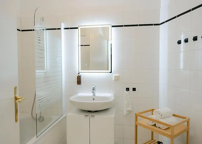 Apartment Cozy Corner Perfect For 4 To 6 Hip Area And Parking