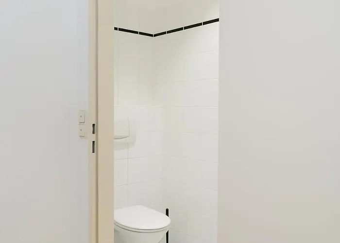 Cozy Corner Perfect For 4 To 6 Hip Area And Parking Apartment *